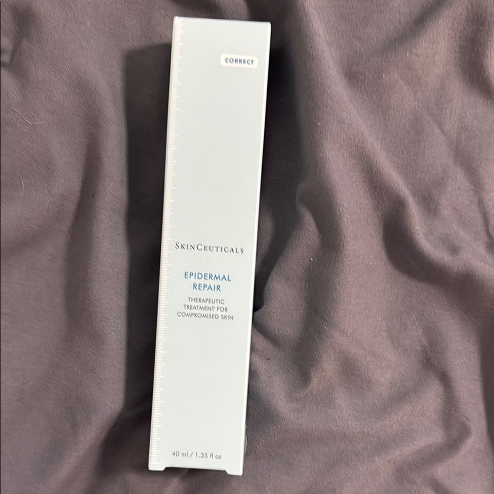SkinCeuticals Epidermal Repair Cream - White